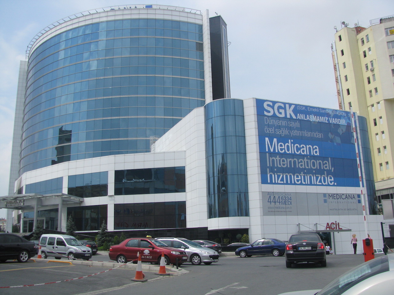 Клініка Медікана (Medicana Hastanesi)