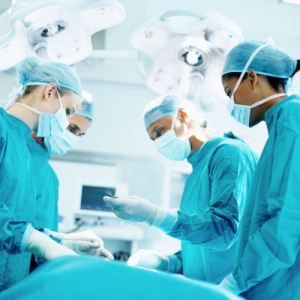 Операція із заміни аортального клапана в Ізраїлі та Німеччині