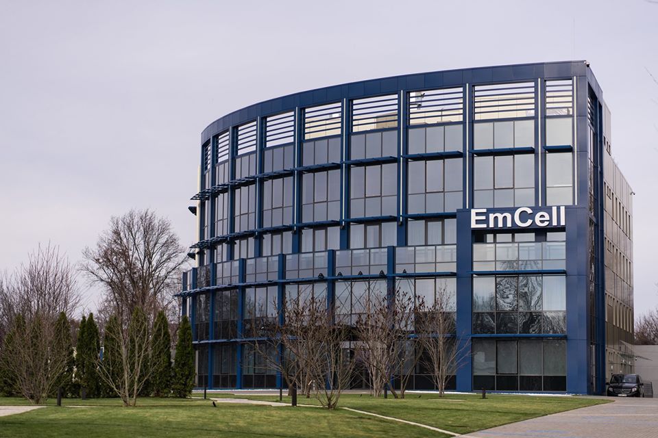 Центр терапії стовбуровими клітинами Emcell