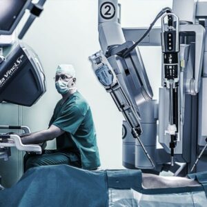 Робот-ассистированная хирургия в Германии Да Винчи
