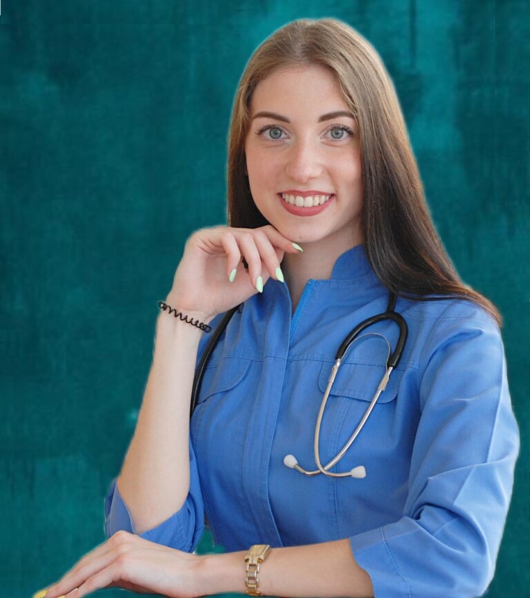 Марина Лучанинова