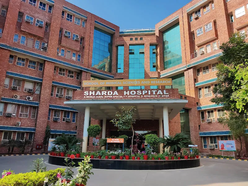 Университетская больница Шарда (Sharda University Hospital)