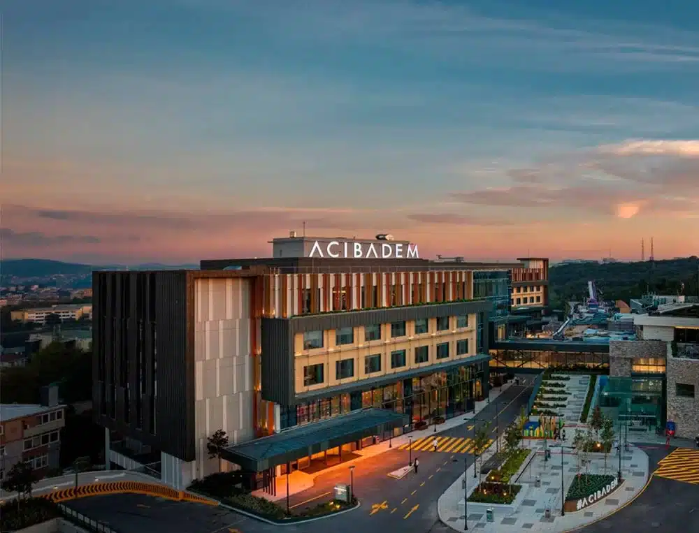3. Клиника Acibadem Maslak (Аджибадем Маслак)