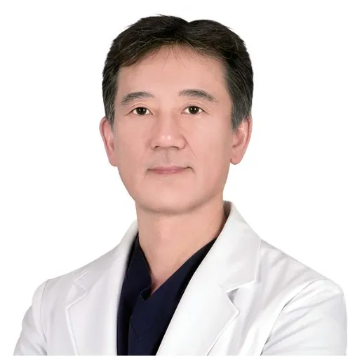 Доктор Сехви Хванг (Sehwee Hwang)