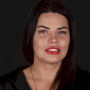 3D-дизайн улыбки в Турции Dogan Sahin