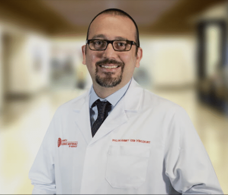 Доцент Гёкхан Демираяк (Gökhan Demirayak)