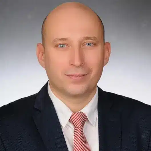Профессор Алтан Варол (Altan Varol)