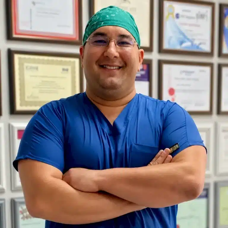 Dr. Mert Akbas