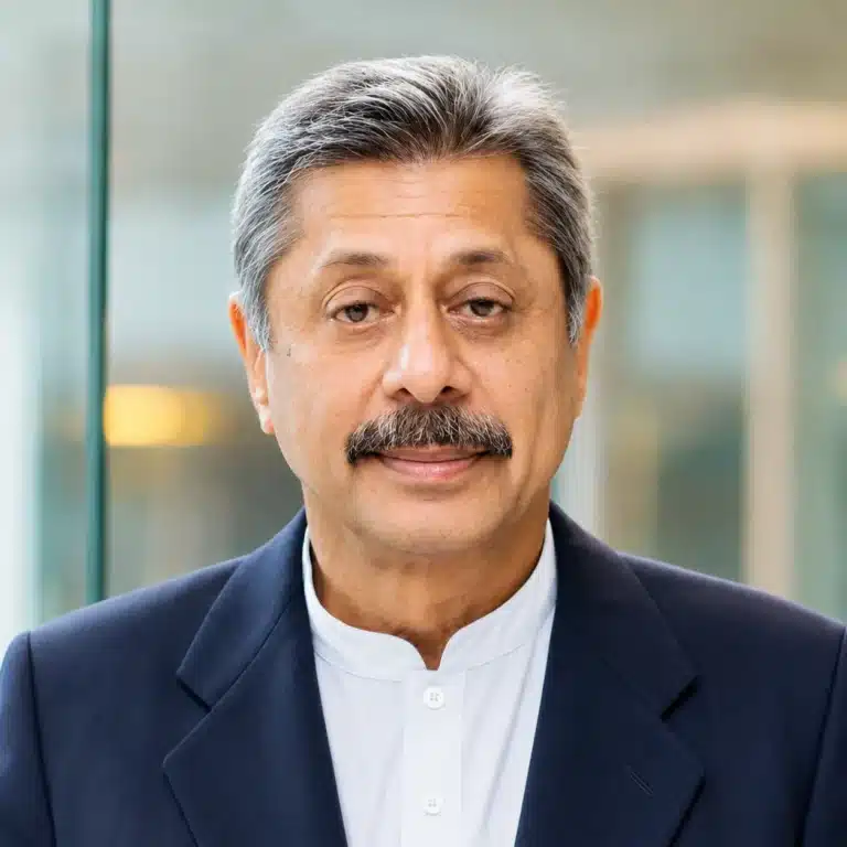Профессор Нареш Трехан (Naresh Trehan)
