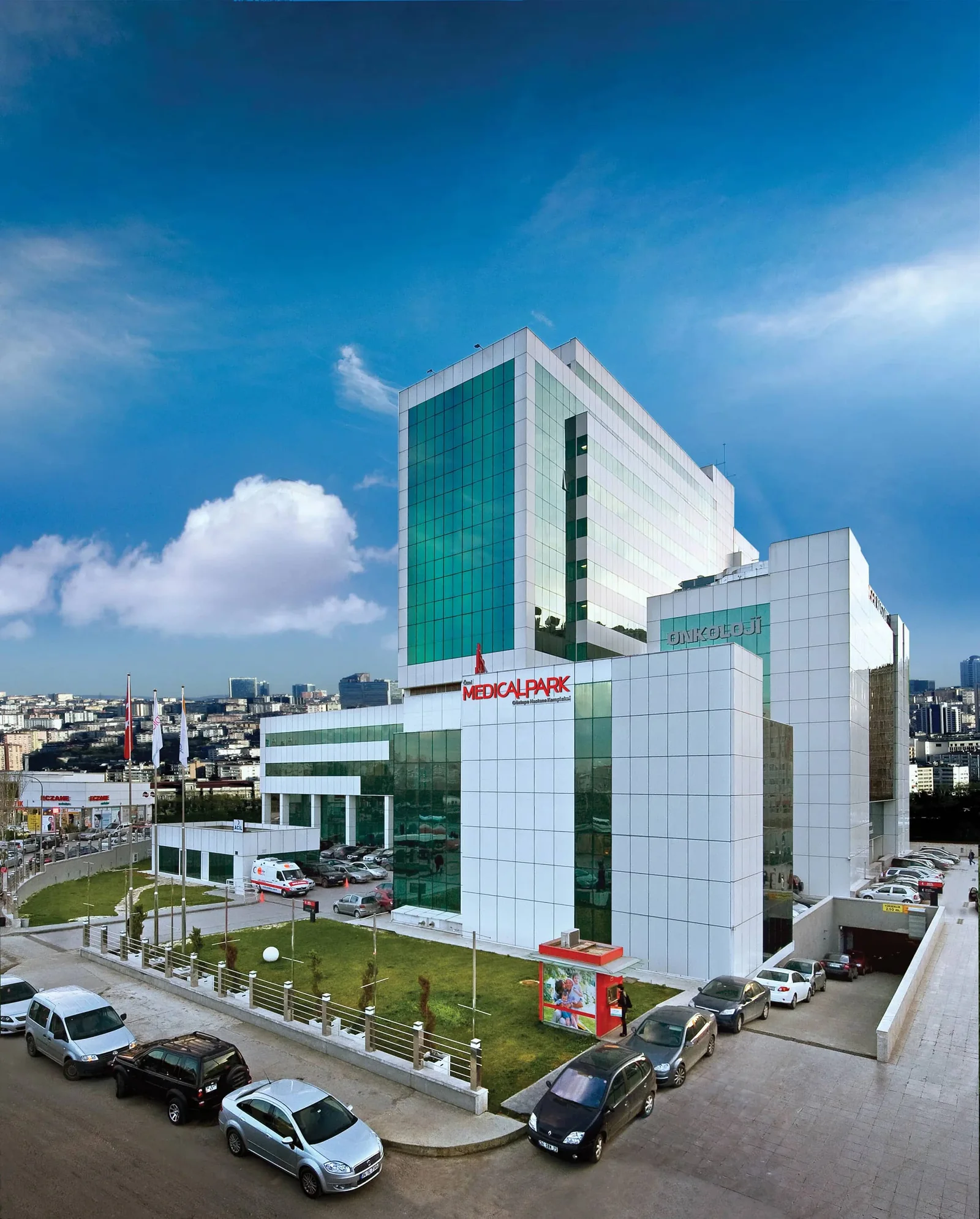 Façade de l'hôpital Medical Park Göztepe